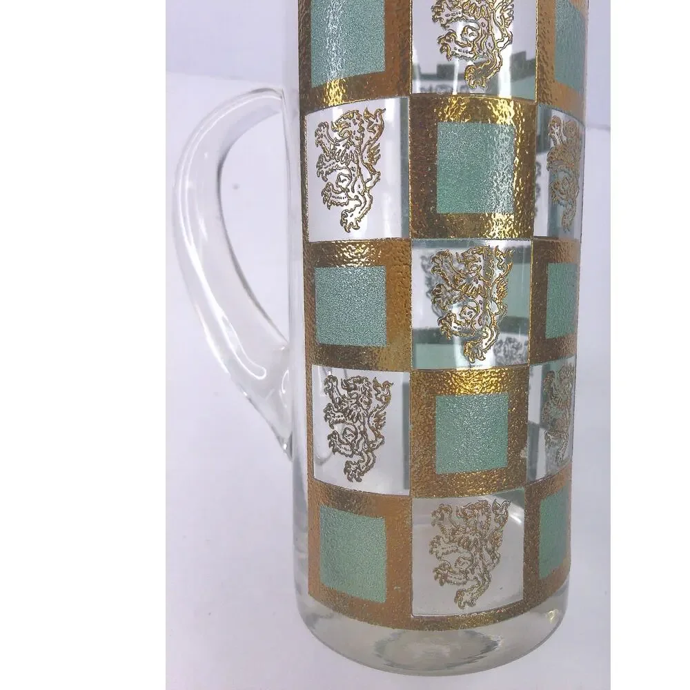Vintage West Virginia Glass Henry VIII Lion Water Cocktail Pitcher Decanter 11